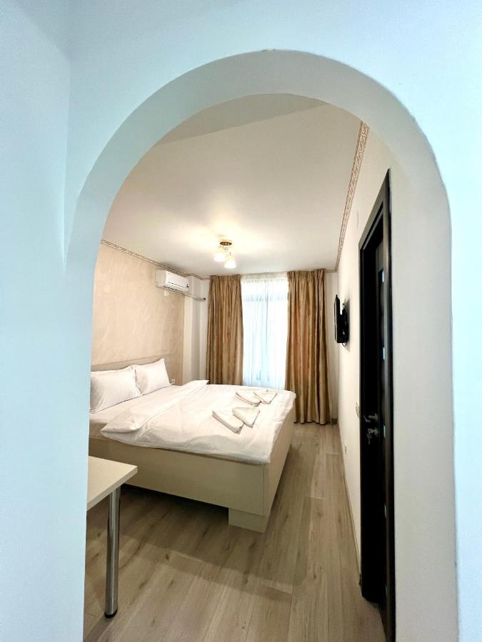 Marina 2 * Bucarest